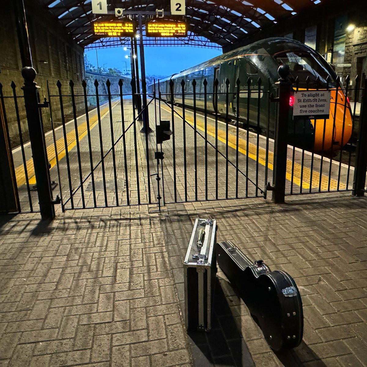 sarahmcquaid's tweet photo. Off to #Wadebridge this morning to record a couple of live tracks for @Tombrosseau’s #GreatAmericanFolkShow on @prairiepublic #radio — @cacophonycotta1 is #mixing & #mastering a forthcoming #newalbum by the wonderful @StephenMadewell & has asked both me & #RogerLuxton to add a -> https://t.co/nPakZAcIb1