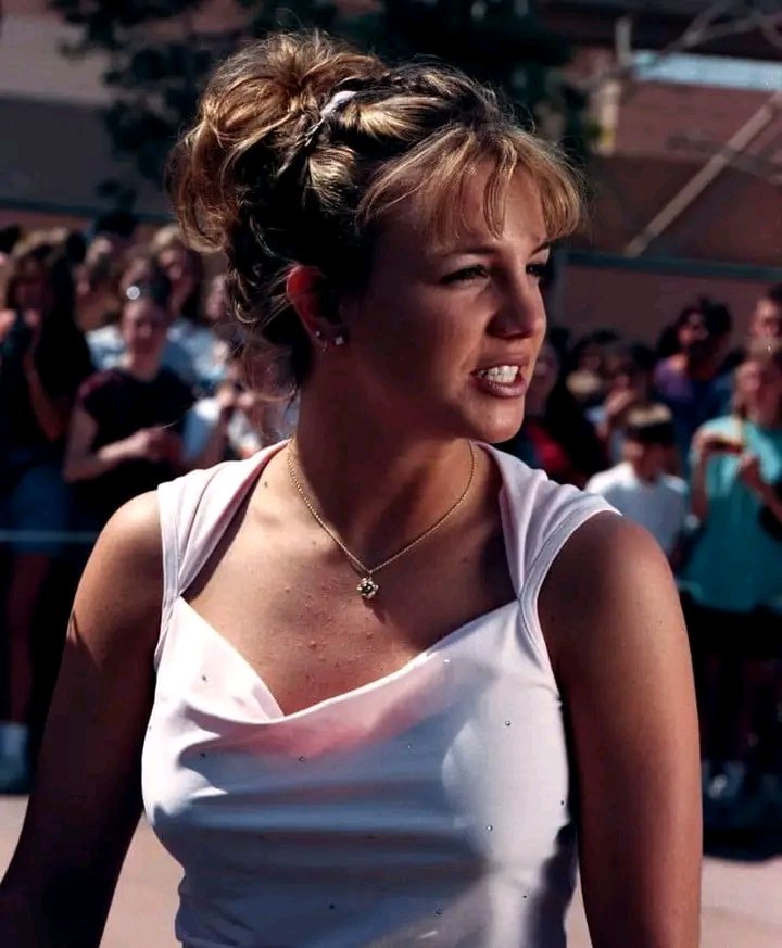 sandrineMe74166's tweet image. Me, the fan from the start, long before we were the #BArmy and then the #BNerds 👑