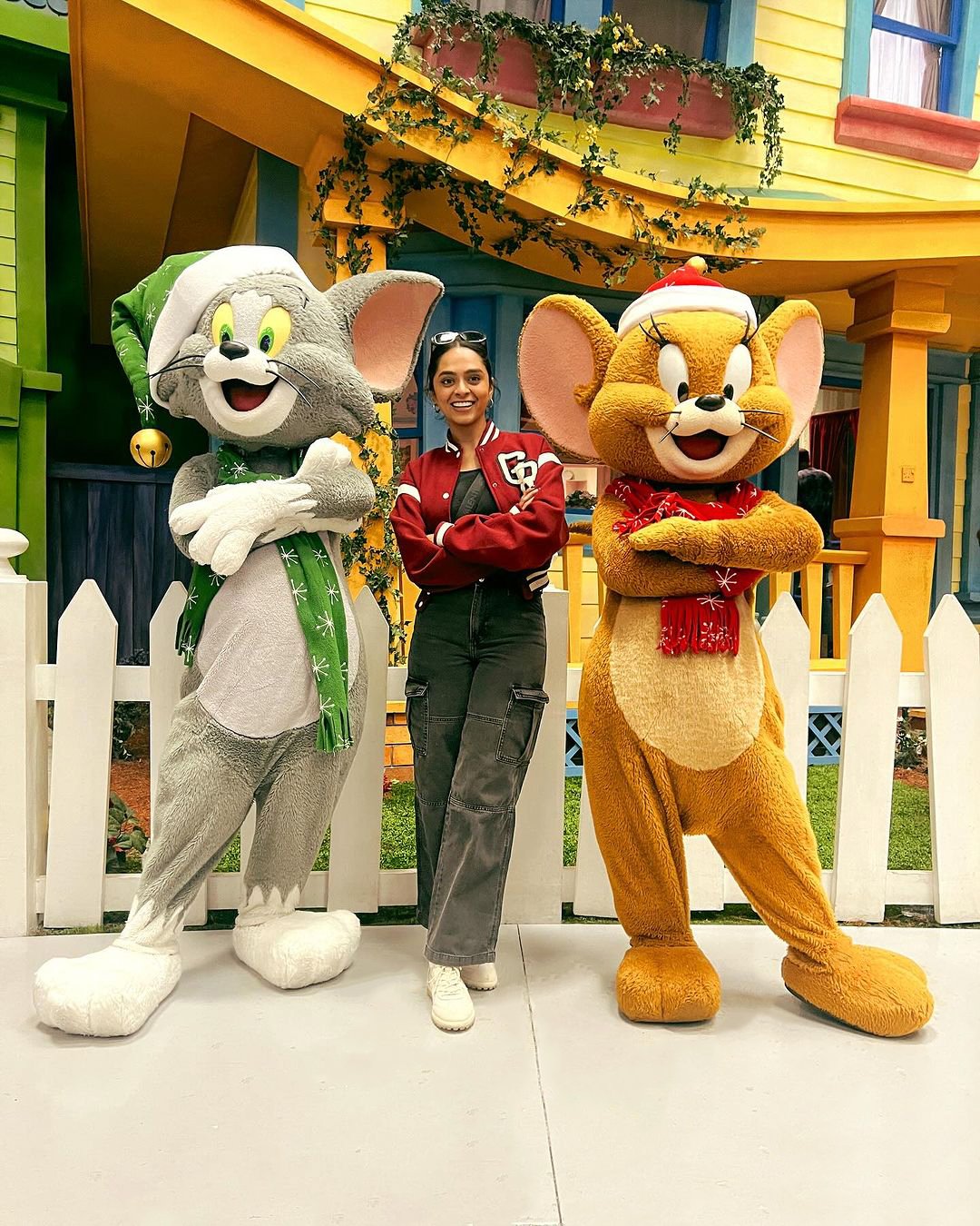 Warner Bros. World™ Yas Island, Abu Dhabi on X: Unleash the mayhem with  this mischievous duo in their festive outfits! 🐾✨ Join Tom and Jerry for  one last round of the holiday