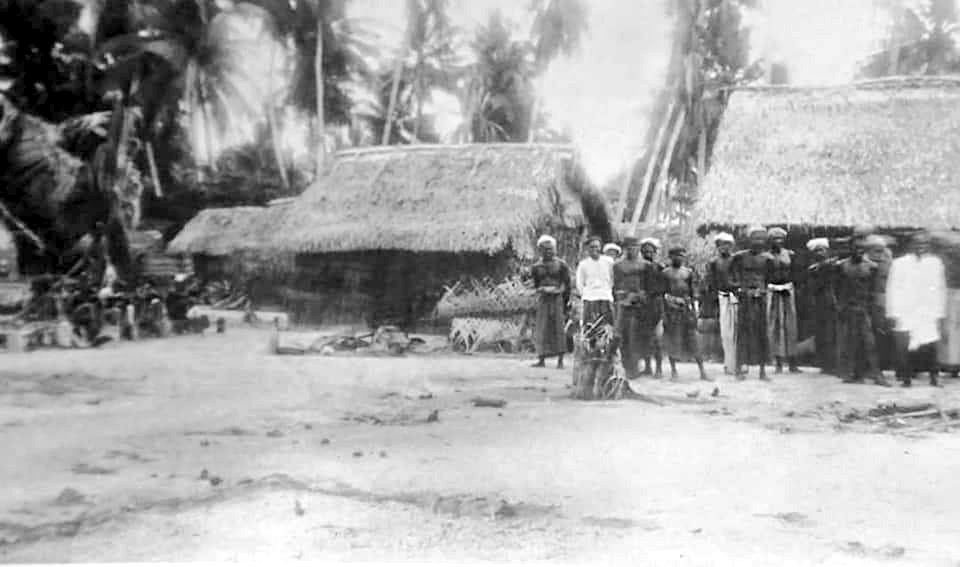 NaajihDidi's tweet photo. #DhivehiArchives
Māle, 123 years ago. These photos are from an expedition to Maldives by the American Scientist Alexander Agassiz in 1901. It was published in the American Journal of Science, Vol. XIII, 1902.

📸 Woodworth https://t.co/q2GuI9bEiJ