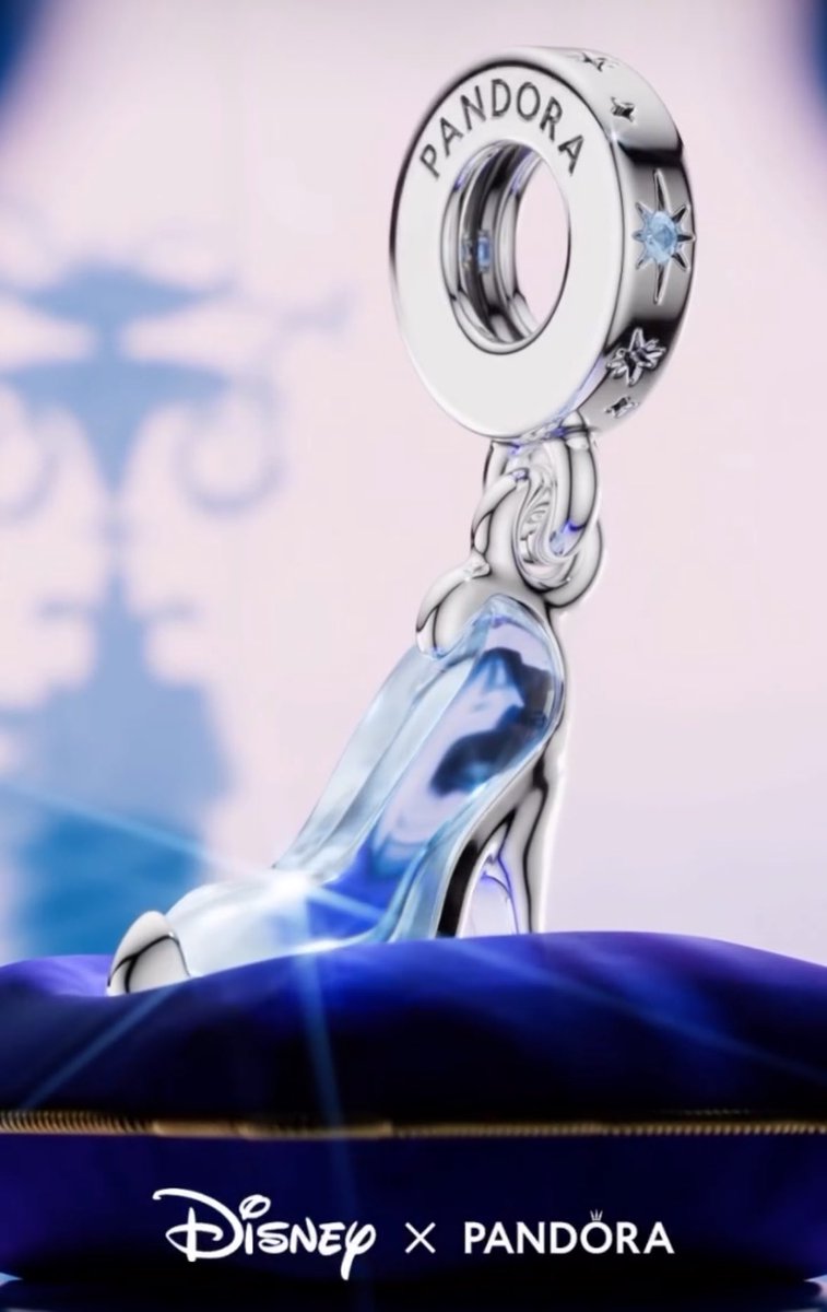 DLPReport's tweet photo. 🛍 A new Pandora x Disney Cinderella collection is now available in the Resort’s Pandora locations: https://t.co/q8PYV02zG2