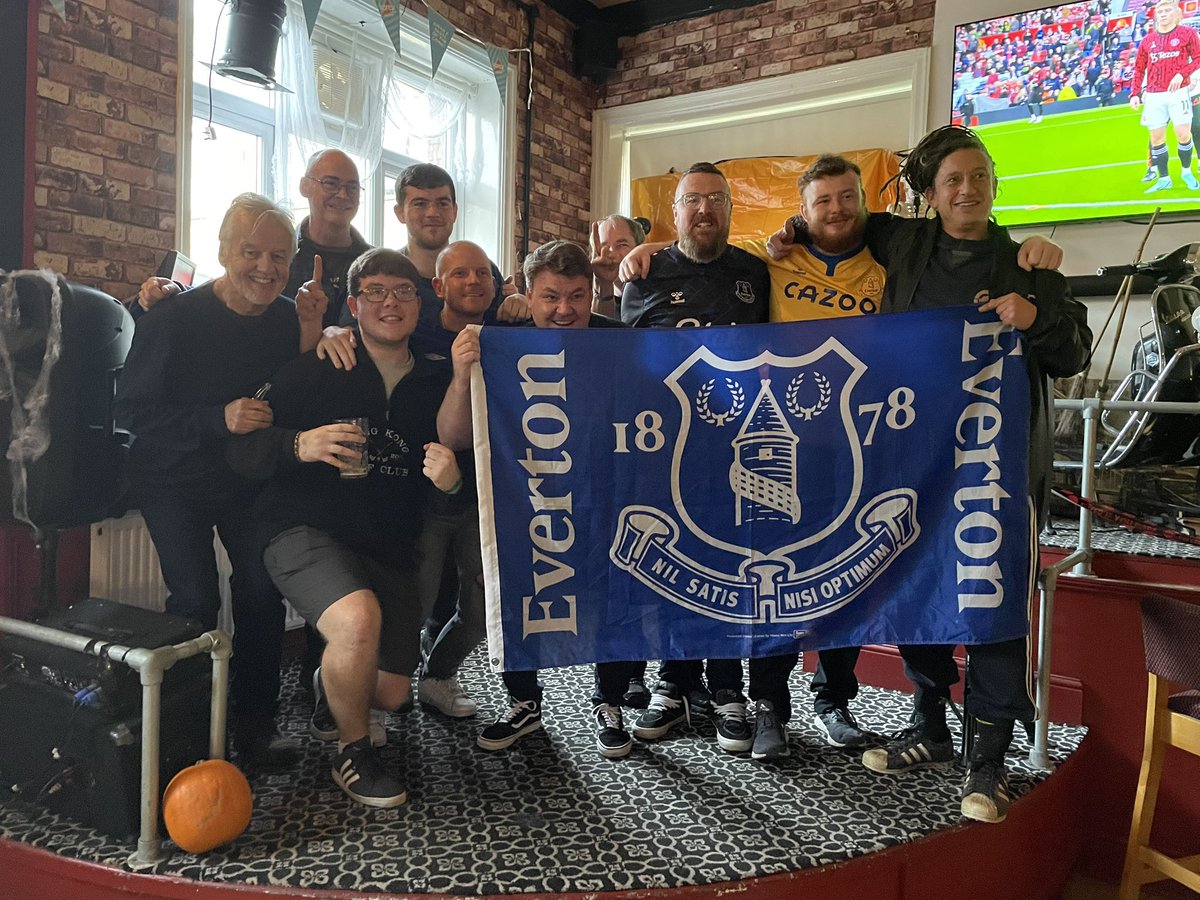 Official Everton Supporters Club Meeting 📍Sportsmans Bar - BS1 5AE 🆚 @CPFC 📆Thurs 4th Jan 🕰️ from 7pm 🏆 @EmiratesFACup 🔵Area reserved for Blues All Welcome 😃💙 #Everton #EFC #FACup #COYB #UTFT