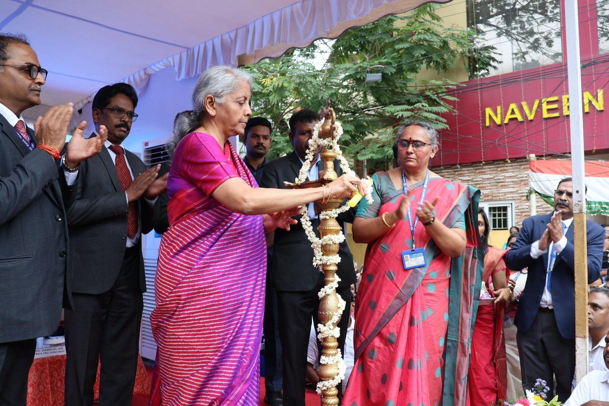 nsitharamanoffc's tweet image. Smt @nsitharaman addresses the audience at the #ViksitBharatSankalpYatra programme at West Mambalam in Chennai, Tamil Nadu.

#HamaraSankalpViksitBharat #ViksitBharatKaSankalp
