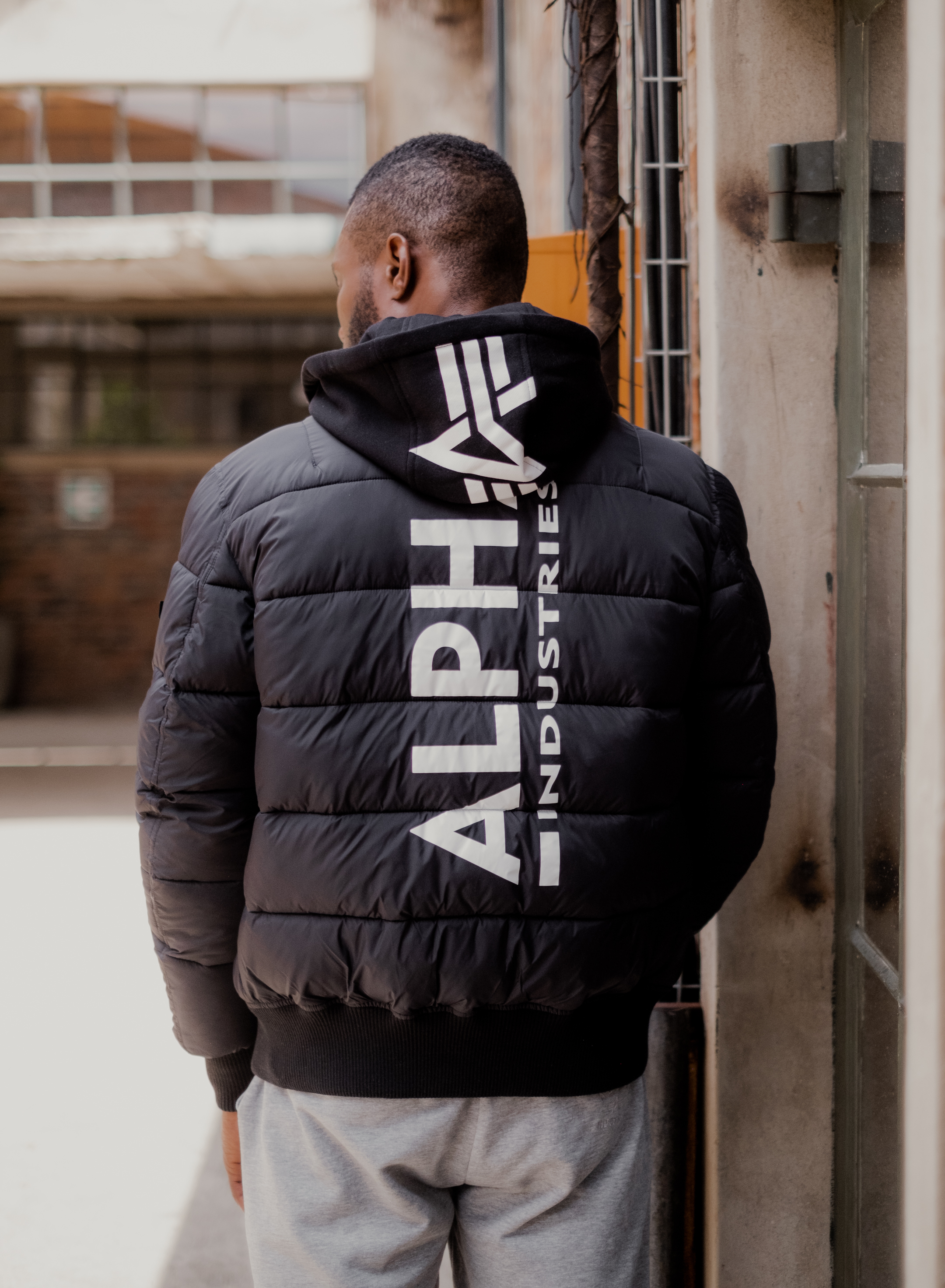 Alpha Industries SA alphaind sa X