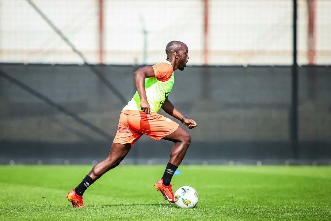 [ＳÉＡＮＣＥ ＤＵ ＪＯＵＲ ] 

📍INTENSÉMENT investi au BOULOT. 🐆

#YaBisoLéopards 
#AllezylesLéopards 

#FecofaRDC