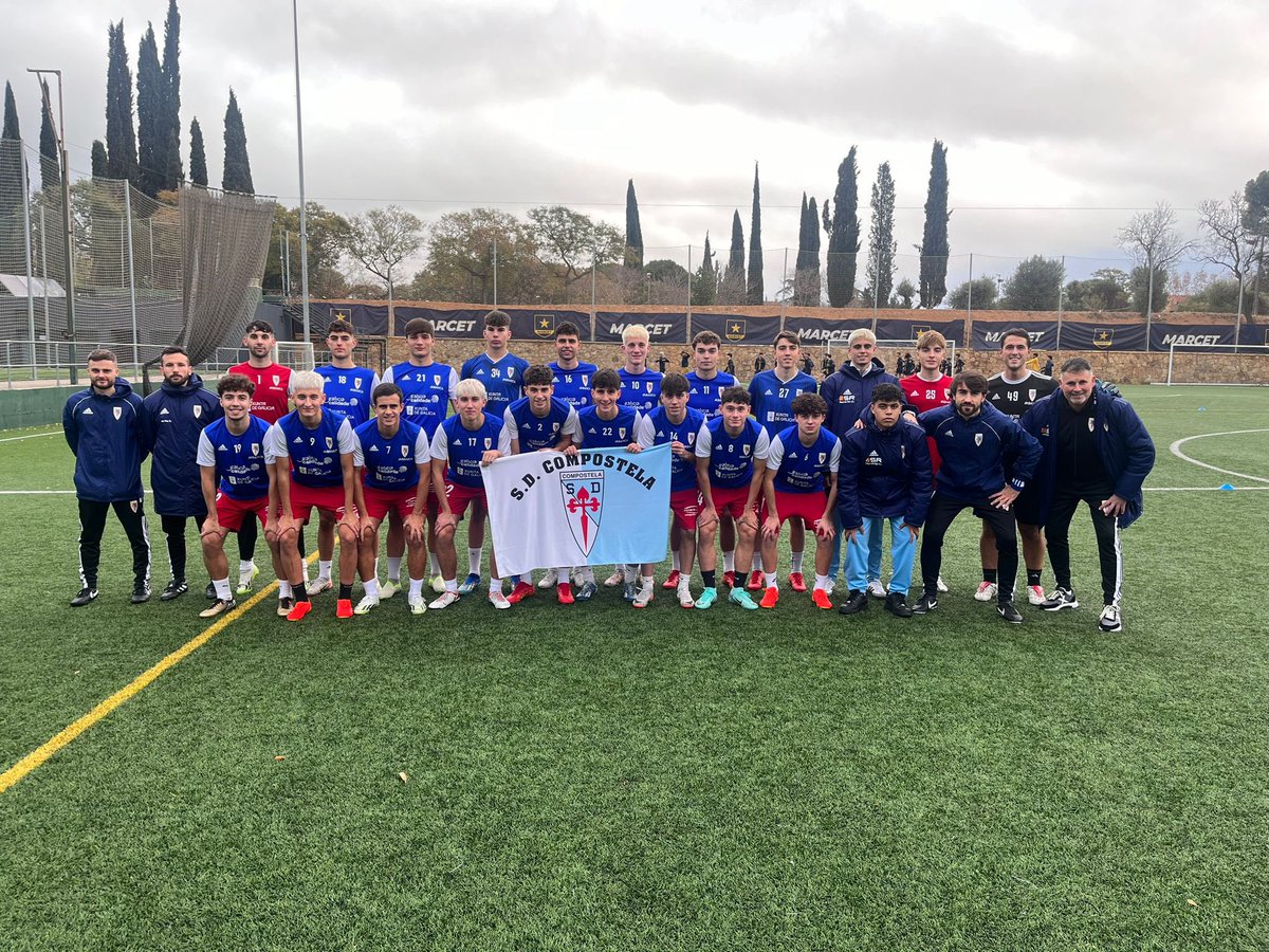 📍 Xa en Barcelona! 

🛬 Viaxe de todo o plantel do  𝐗𝐔𝐕𝐄𝐍𝐈𝐋 𝐀 á Cidade Condal á primeira hora da mañá e lixeiro adestramento antes do encontro! 

🩵🤍 Imos Compos!

#CanteiraPicheleira