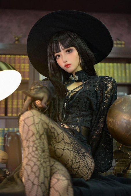 コスプレイヤーしろさきのTwitter画像48