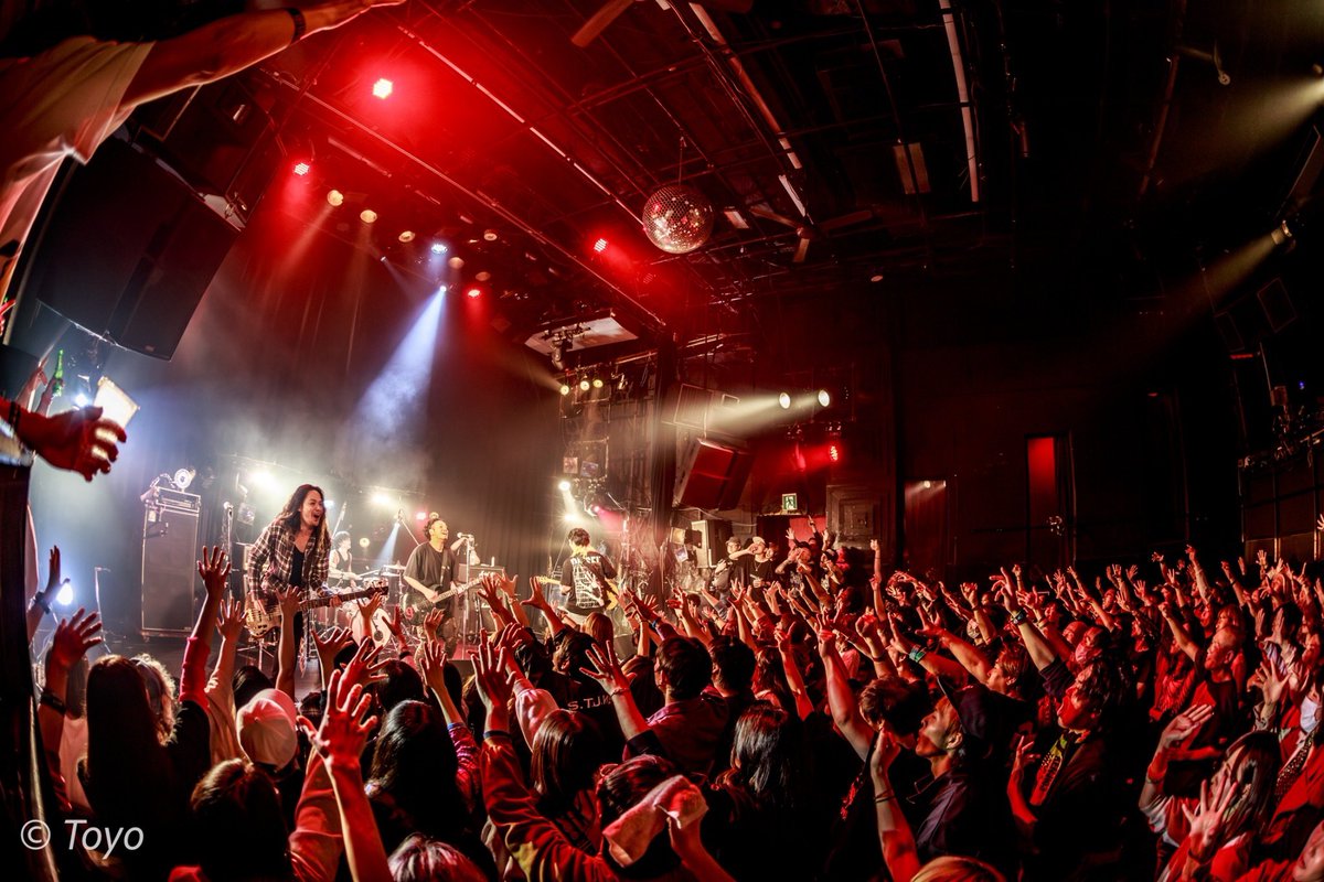 _ROOKiEZ_'s tweet photo. 明けましておめでとうございます。

2024年もROOKiEZ is PUNK'Dらしい音楽を届けられるよう精進して参りますので、本年もどうぞ応援宜しくお願いいたします。

一つでも多くの新たな出会いと、再会を目標に頑張ります！！

#rookiezispunkd #live #band #music #anime #rocb #animesong https://t.co/lYfXuODd5j