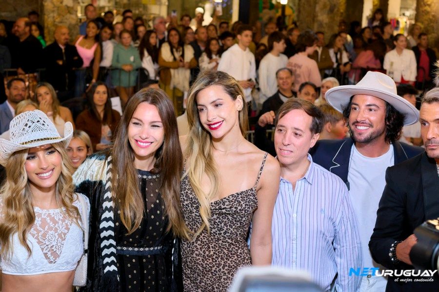 RichardSosa_Net's tweet photo. Oh Night fue la Gran Apertura de Temporada 2024 en Punta del Este con la presencia de Pampita y un desfile espectacular | NetUruguay https://t.co/Y5c56Z4j9O https://t.co/5oqE7wsWOB