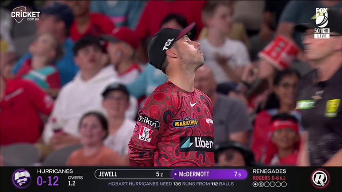 That is a wild heave by Ben McDermott 🤯 📹 Credits: Twitter/BBL