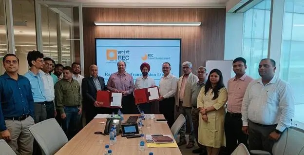 ElectricalIndia's tweet photo. RECPDCL HANDS OVER SPV TO POWERGRID FOR EVACUATION OF RE FROM RAJASTHAN https://t.co/wLrvbddKWo #recpdcl #reclimited #spv #specialpurposevehicle #powergrid #renewableenergy #renewablepower #powertransmission #powertransmissions #electrictransmission @pgcilindia https://t.co/6Lh1OiVF4s