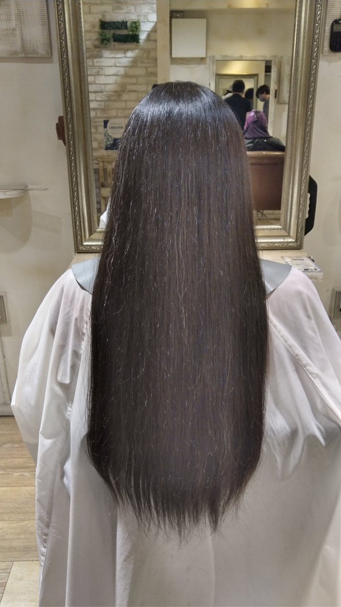 tarako19981218's tweet photo. ３回目のヘアドネーションです。
40cmカットしましたー☺️
冬に切ると寒いな。
#ヘアドネーション https://t.co/Z3pSSwB48A