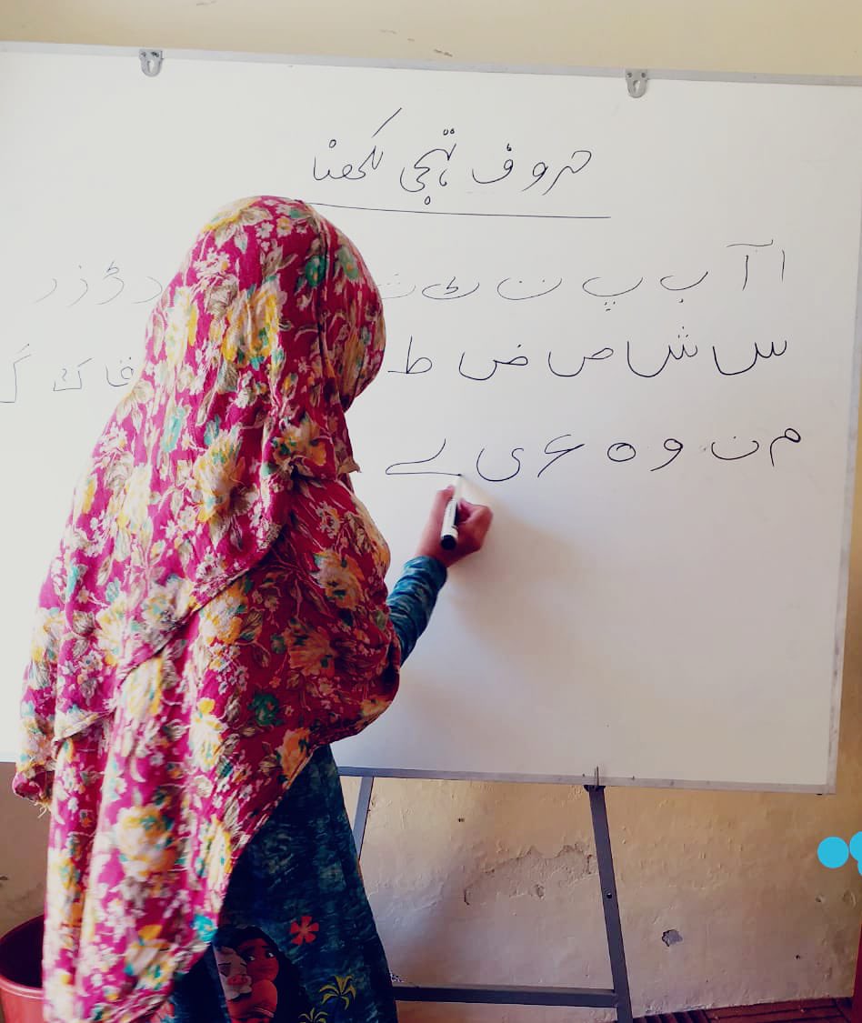 PAGEPakistan's tweet image. PAGE's final batch of language and cultural classes, funded by the @wphfund has begun!
Proudly enrolled 200 girls and women across 5 districts.
@UN_Women
#LanguageClasses #CulturalUnity #Empowerment #UNPartnership