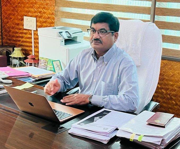 Senior IFS officer Dr. G. Chandra Sekhar Reddy has been appointed as Secretary to Telangana Chief Minister Revanth Reddy.

#Telangana @revanth_anumula #IFSofficer #samacharam #latestupdate #latestnews #NewsUpdate