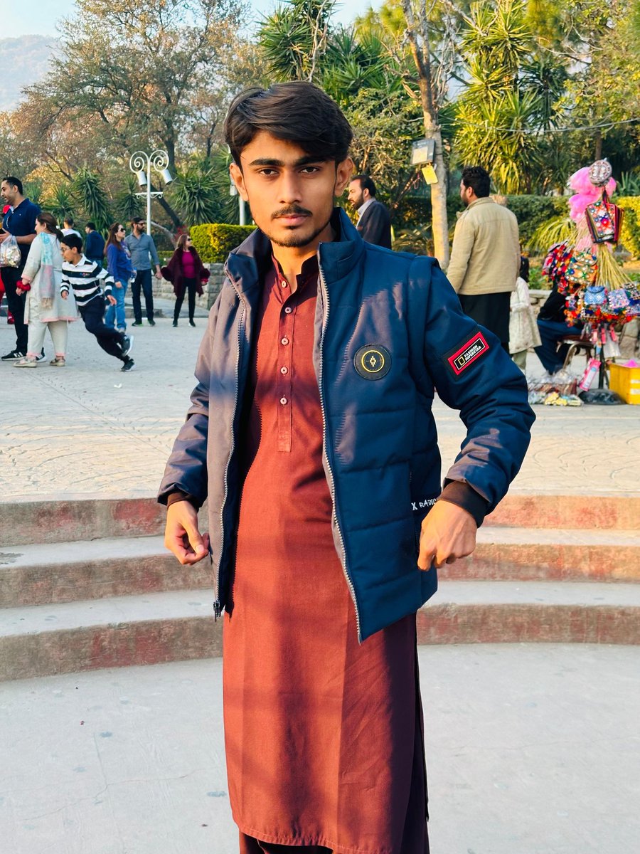NaveedNarain's tweet photo. Few Captures in Islamabad, Capital of Pakistan after NUST Test timings. https://t.co/XBitzUZpn5