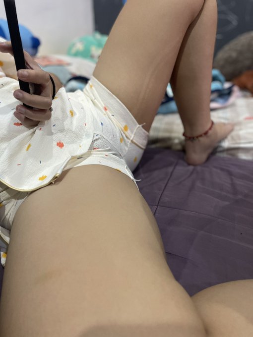 อยากโดนเย็ดหีแล้วอมควยพร้อมกัน #รีทวิตส่งตัวเต็ม #รีทวิตส่งคลิปเต็ม #เงี่ยนหีแฉะ #เงี่ยนหีมาก