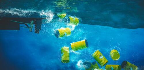 Limportant_fr's tweet photo. Dans les mers, des tonnes de déchets radioactifs laissés à l'abandon https://t.co/X9mifG7ZmN @HeleneDANEL5678 https://t.co/yR3VGgnlk6