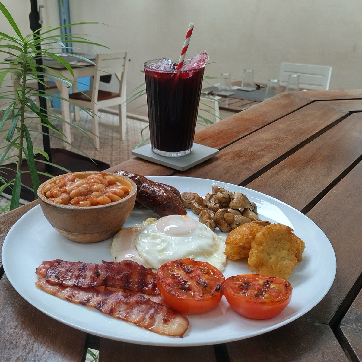 ColeStreetSL's tweet image. 🇸🇱Book your brunch this Sunday at Cole Street Guesthouse.
Fresh, homemade comfort food🇸🇱
WhatsApp+232 7816 9930 / +232 7817 0083

#SaloneX #SierraLeone #freetown