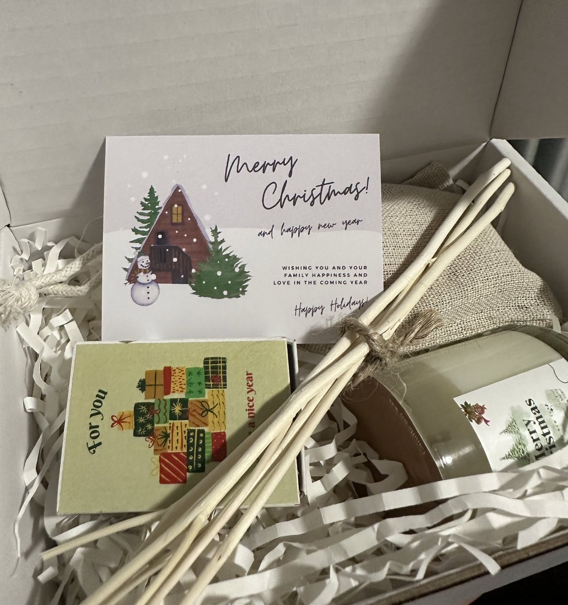 ได้ของแล้วค้าบ เริ่ดที่สุด หอมน่ากินมากค้าบ #แลกของขวัญกับพี่แนป