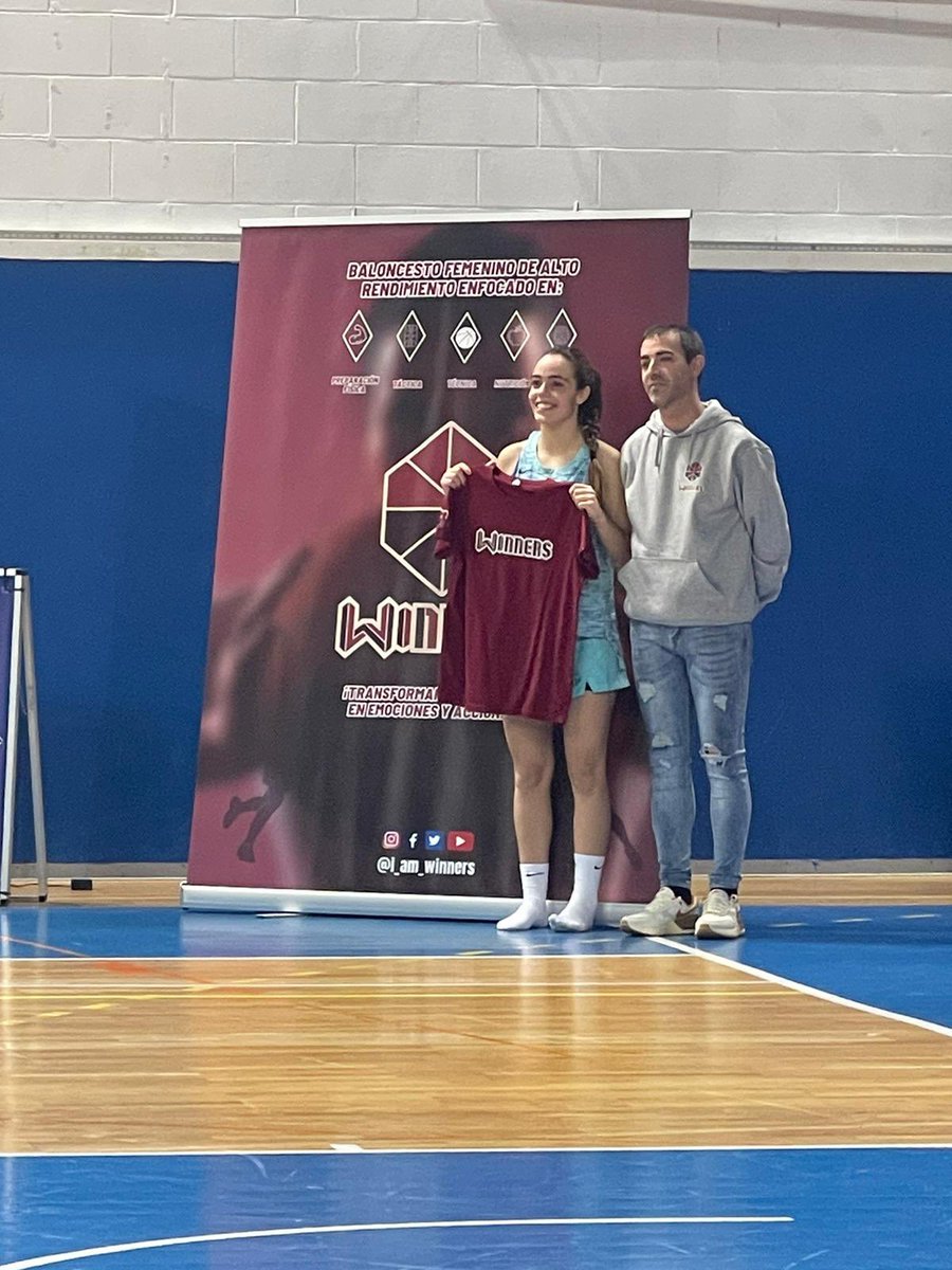 Final júnior Winners Woman Winter Cup 2024.

👏 𝗩𝗜𝗖𝗧𝗢𝗥𝗜𝗔 👏𝐂 𝐀 𝐌 𝐏 𝐈 𝐎 𝐍 𝐄 𝐒! 🏆

Final 
<a href="/FemSantAdria/">Bàsquet Femení Sant Adrià (FSA) 💜</a> 42 vs @FCBbasket_fem 
53