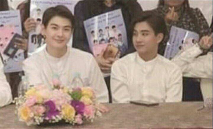 ขอรูปใหม่ได้ป้ะ มันเก่าเกิ้น <a href="/perthppe/">PERTHPPE</a> <a href="/Saint_sup/">Saintsup 🎬</a>