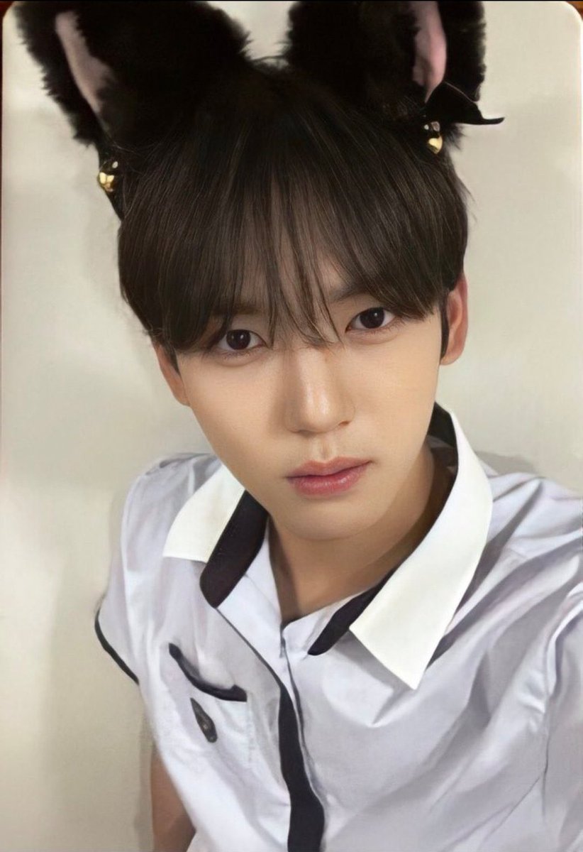 ENS3UNGS's tweet photo. ꒰ wts lfb ph only ꒱ zb1 / zerobaseone photocard

yujin youth in the shade makestar pob (onhand) 

- ₱400, ₱380 if payo 
- mod: sco/ggx/jnt
- mop: gcash
└➤ dm/reply to claim https://t.co/awyuZpQP4s