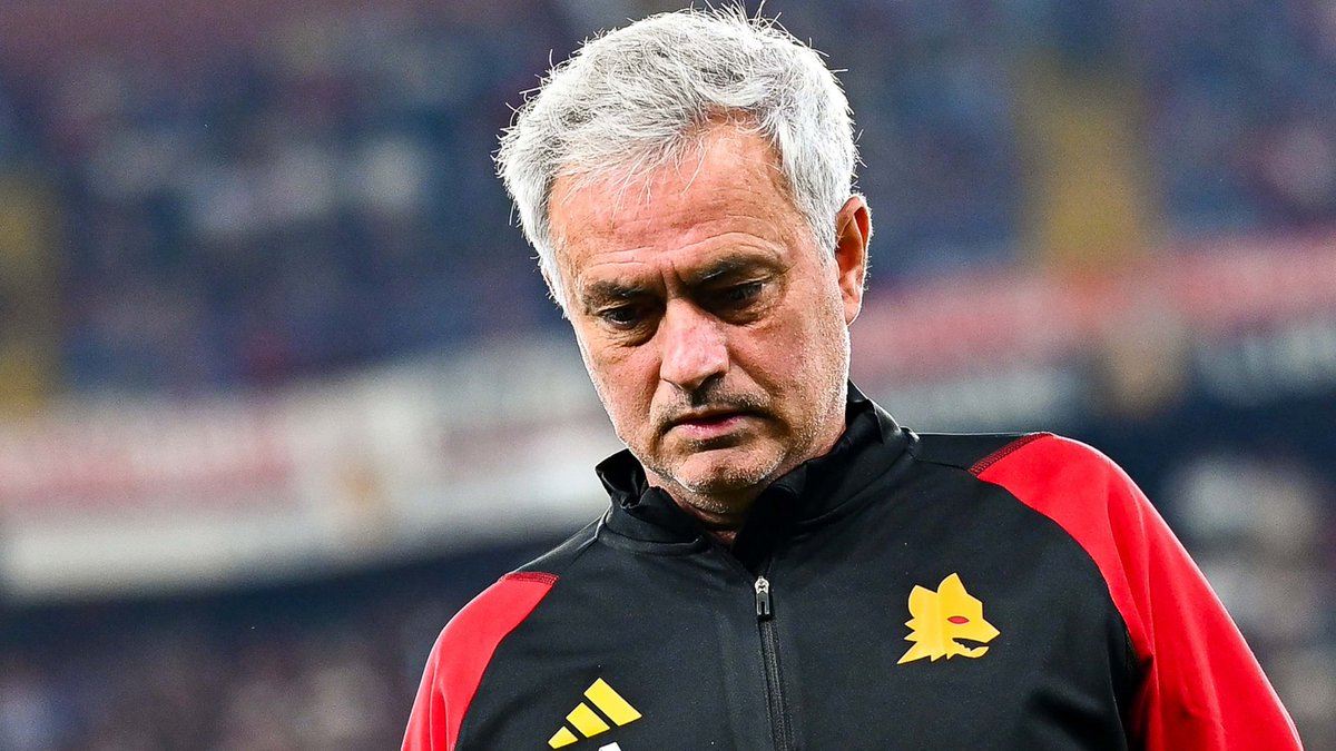 Mourinho anuncia que terá um documentário na Netflix

"Vai sair um novo documentário na Netflix, há coisas que vocês só saberão lá, pois pagaram-me bem. Havia um clube que queria que eu rompesse o acordo verbal com a Roma, mas nem tive um encontro com eles. Vocês já sabem que sou