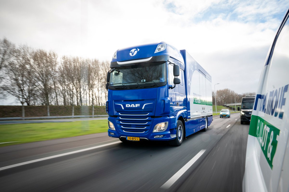 Ook in 2024 staan wij klaar om uw particuliere of zakelijke verhuizing uit te voeren. Benieuwd hoe wij ook u kunnen ontzorgen? Neem vrijblijvend contact op via 085-05 32 410 of verhuizingen@rvlot.nl.
<a href="/MondialMovers/">Mondial Movers</a> <a href="/_OEV/">Erkende Verhuizers</a> #verhuizen #zakelijk #particulier