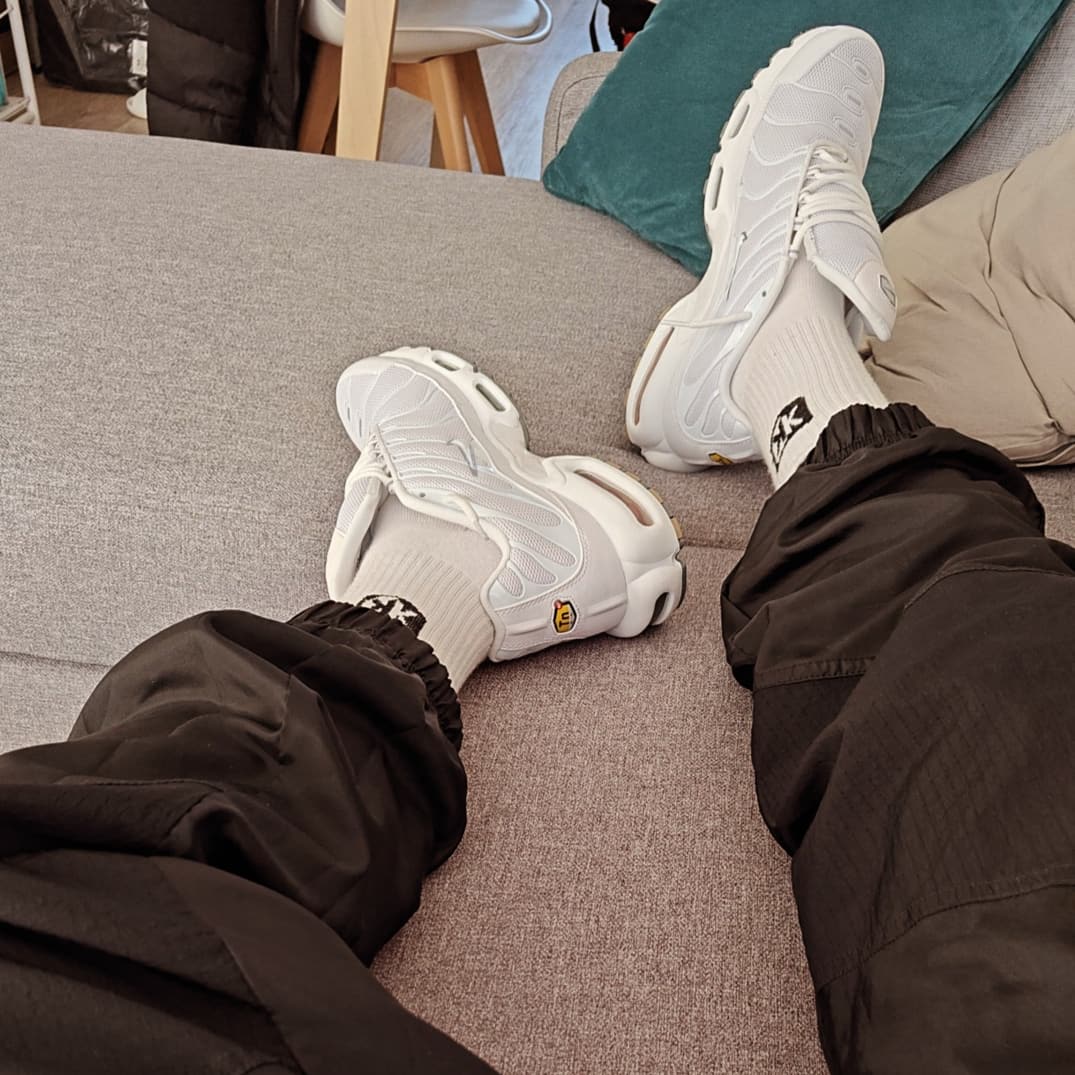 Skgf13's tweet photo. #gaysneaker #gayboy #sneakers #gaykiffeur #gaysocks #sneakersaddict #kiffeur #kiffeurdesket #cho7 #sneakerfetish #costla #gaysox #claquetteschaussettes #slidesandsocks #lacoste #nike #survet #tn #niketn #niketn #socksandslides #adilette #fk #kiffeurtn https://t.co/RXAsD3UtyH