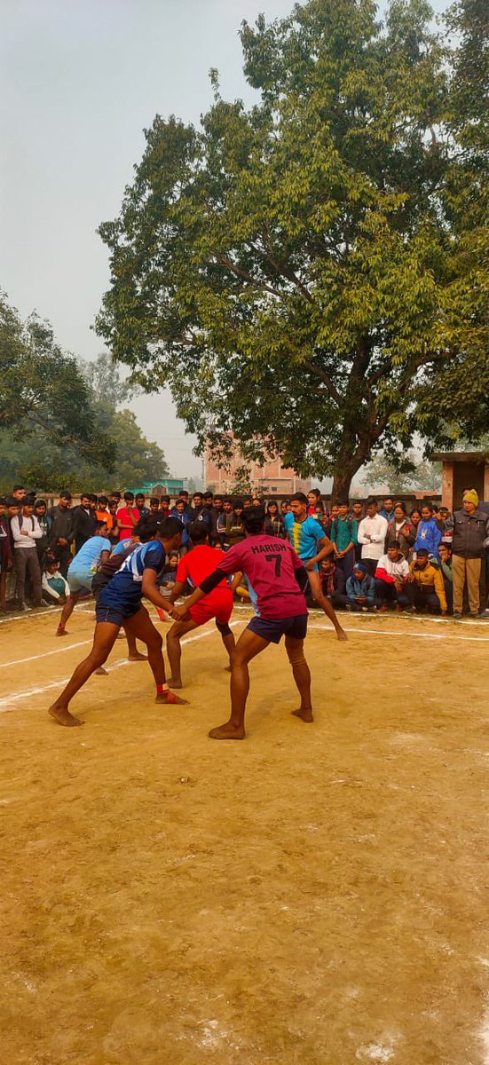 उत्तर प्रदेश ग्रामीण खेल लीग अंतर्गत जिला स्तरीय खेल प्रतियोगिता का आयोजन युवा कल्याण एवं प्रांतीय रक्षक दल विभाग जनपद गोंडा द्वारा कराया गया I इस अवसर पर जिलाधिकारी गोंडा द्वारा हरी झंडी दिखा कर खेल प्रतियोगिताएं शुरू की गई I <a href="/dmgonda2/">DM / DEO Gonda</a>
