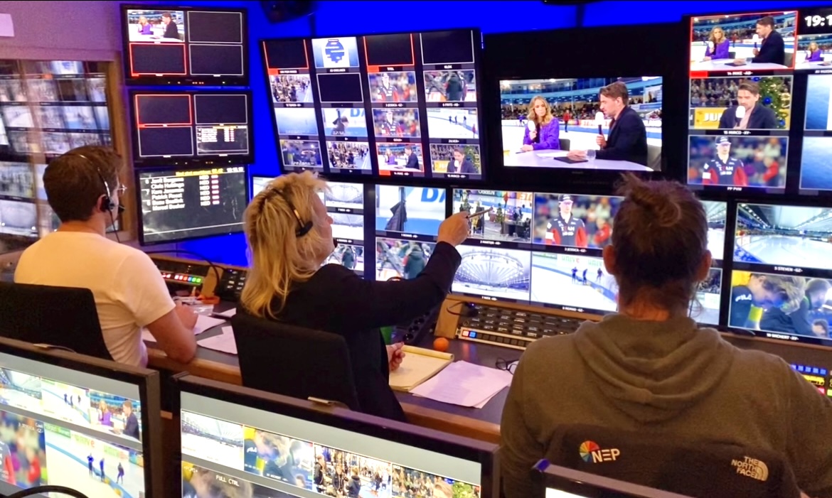 KNSB's tweet image. Thialf maakt zich op voor het ISU EK Afstanden dat van 5 tot en met 7 januari wordt verreden. Ontdek het werk van maar liefst 700 mensen achter de schermen tijdens de grootste schaatsevenementen in Heerenveen.

Bekijk de unieke behind the scenes video 👇
knsb.nl/nieuws/unieke-…