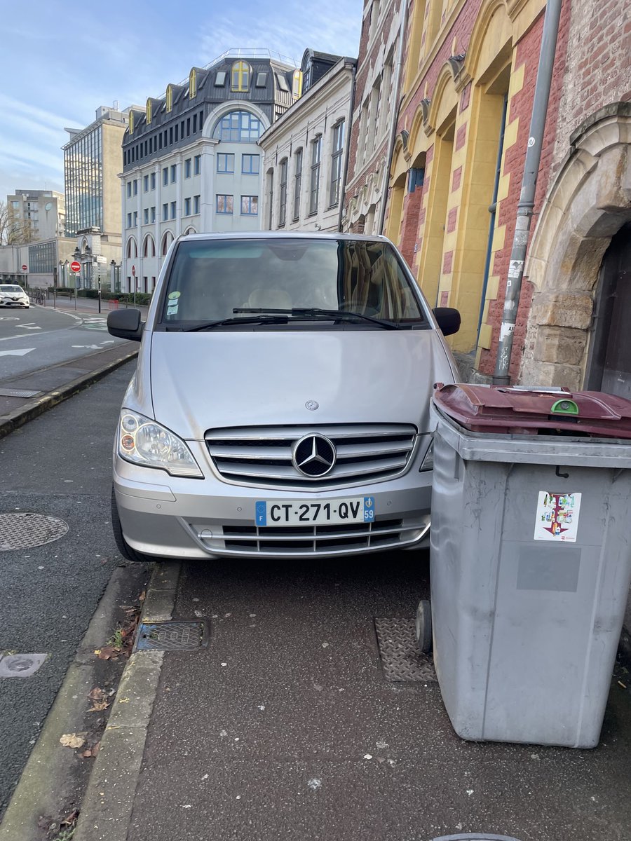 Patrick Seghi (@patrickseghi) on Twitter photo Combo gagnant rue des urbanistes #Lille #GCUM Combo gagnant rue des urbanistes #Lille #GCUM
