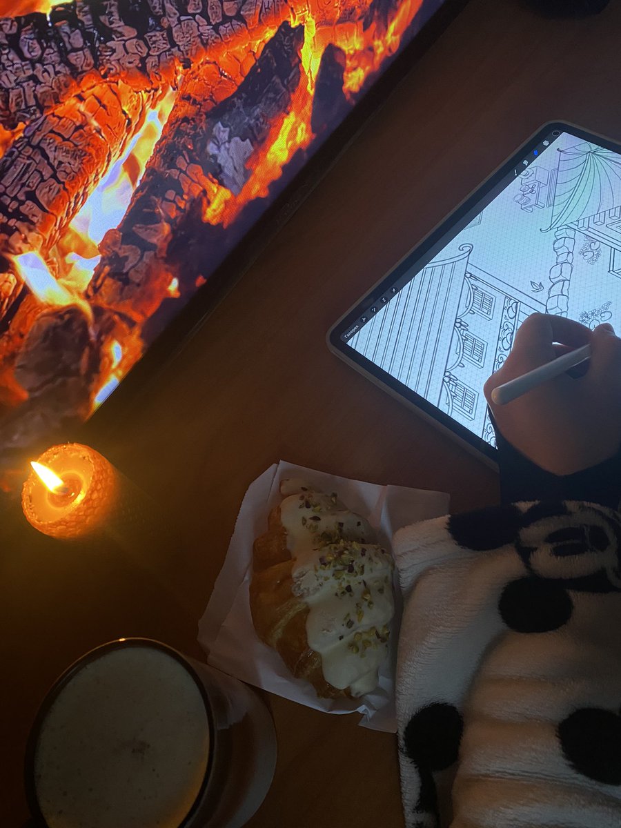 GM ☕️

I continue to work on a new drop. Have a great Thursday everyone and don't forget the cinnamon coffee 😋