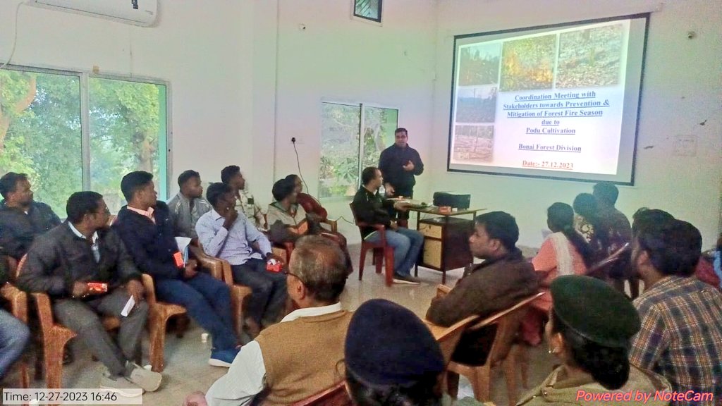 DfoBonai's tweet photo. An interactive meeting cum #Awareness programme with Paudi Bhuyan Development Agency(#PBDA) Khuntgaon,Local Sarpanch and VSS members on prevention of #Forestfire and #shiftingcultivation(Podu) organized at Khuntgaon under #KuliposhRange.
@ForestDeptt
@pccfodisha
@stscdev https://t.co/yr2jaiE6p9