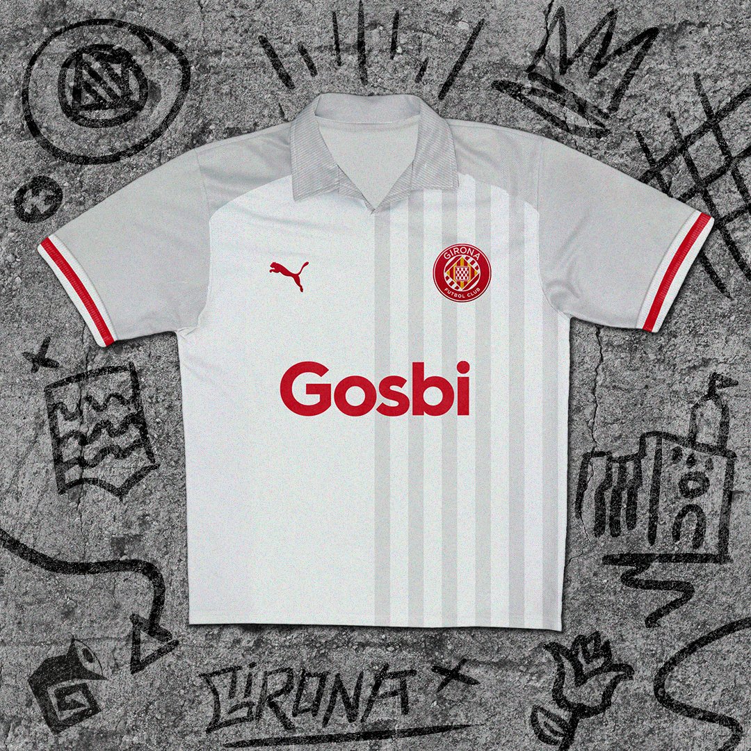 mgsdesignerfc's tweet photo. ¿Qué pasaría si las camisetas de fútbol fueran principalmente blancas y negras? 🏴🏳⚽ En ese escenario, el Girona FC ilumina el campo con su estilo único. La camiseta, fusionando la elegancia del blanco con detalles en rojos. ⚽🔴#GironaFC #Girona #BlancoYNegro #Futbol https://t.co/McoZVNEsDP