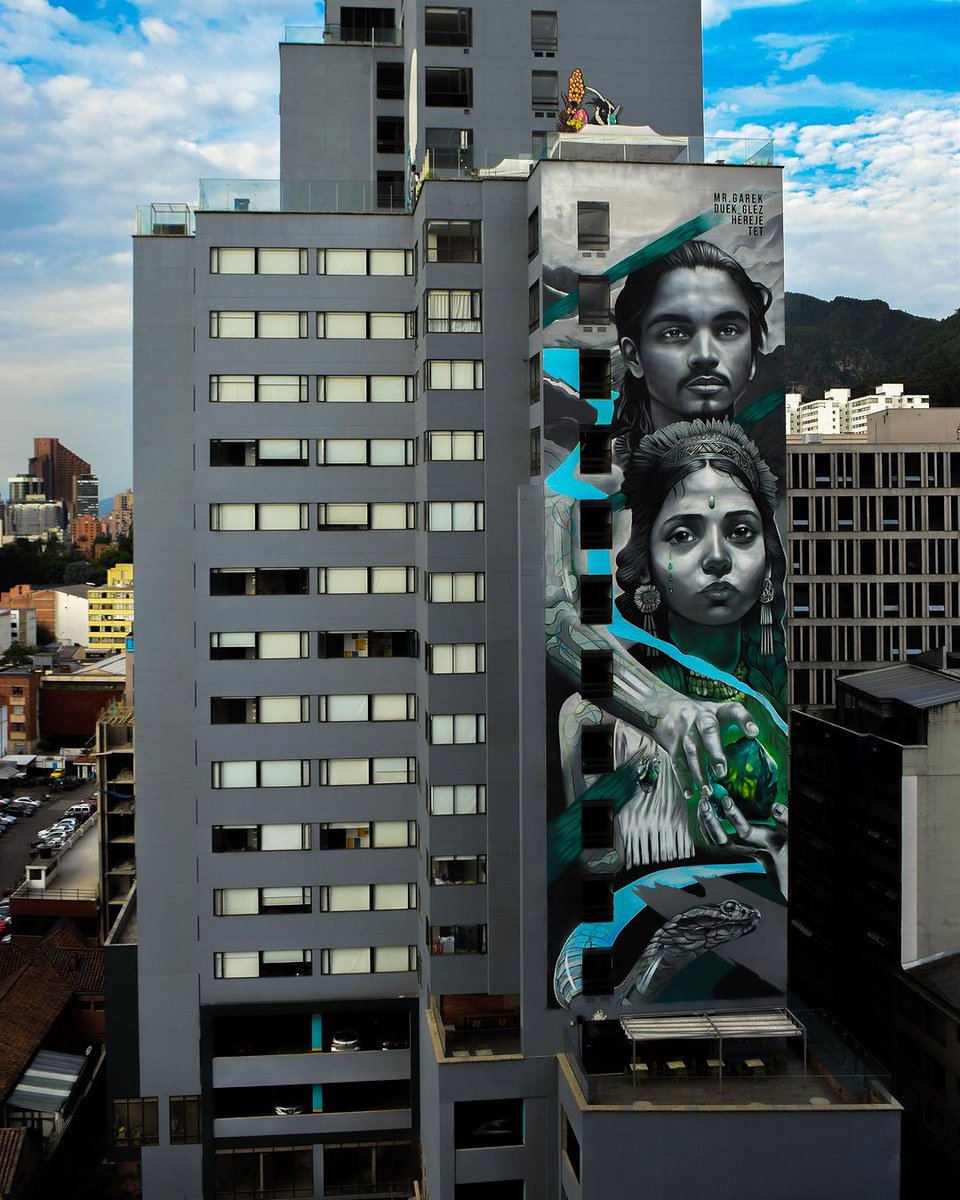 #Streetart by #DuekGlez + #MrGarek + #HEREJE + #TETartist @ #Bogota, Colombia, for #TheSpotforLiving
More pics at: barbarapicci.com/2024/01/04/str…
#streetartBogota #streetartColombia #Colombiastreetart #arteurbana #urbanart #murals #muralism #contemporaryart #artecontemporanea
