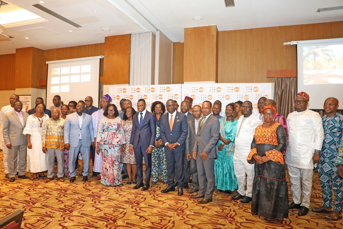 <a href="/unfpa_benin/">UNFPA Bénin CO</a> et <a href="/gouvbenin/">Gouvernement du Bénin 🇧🇯</a> ont précédé au lancement du 10ème programme de coopération sous la présidence de Pr Benjamin HOUNKPATIN en présence de <a href="/SennenHounton/">Sennen Hounton</a>, Directeur <a href="/UNFPA_WCARO/">UNFPA WCARO</a> avec la participation des ambassadeurs et autres partenaires