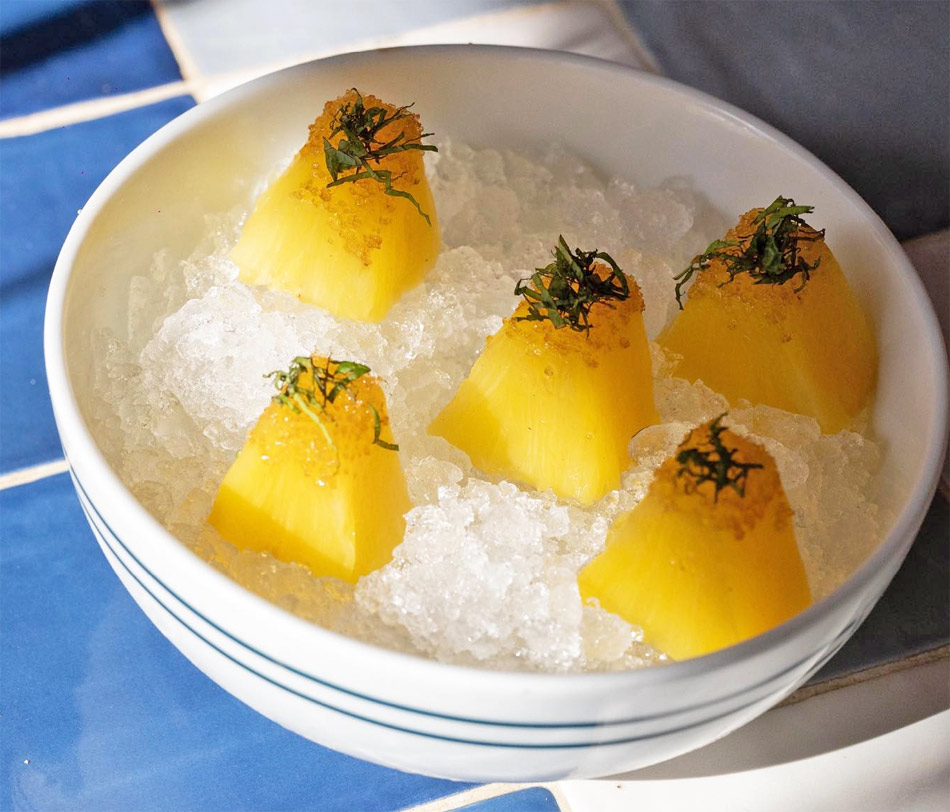 ASERCH_A_C's tweet photo. Piña, ron y hierbabuena. Receta de un postre sencillo y rico de Juanlu Fernández https://t.co/0Nr4LyvVFQ @VisionChiapas https://t.co/Vt5W3dNkty