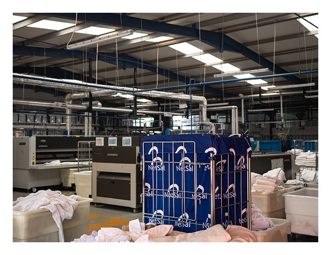 AguasPontaPreta's tweet photo. A lavandaria industrial #NETSAL lavou 6.187 toneladas de roupas em 2023, valor recorde dês do início da actividade em 2011 #IlhadoSal #CaboVerde https://t.co/nblA1xhsrA