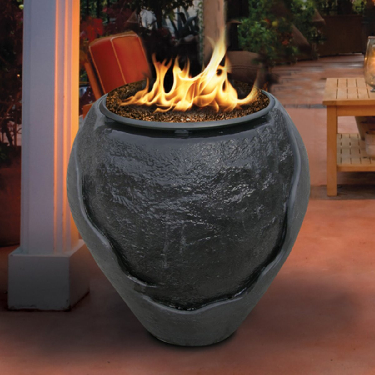 Sequoiaoutback's tweet photo. #FirePits & #FireTables #OutdoorFireplaces are the number-one most requested #OutdoorLiving design feature today according to the American Society of Landscape Architects. They add ambiance & warmth to a cool evening, heat for cooking, & a warm place to gather. #SequoiaOutBack https://t.co/XlzZibN0T7