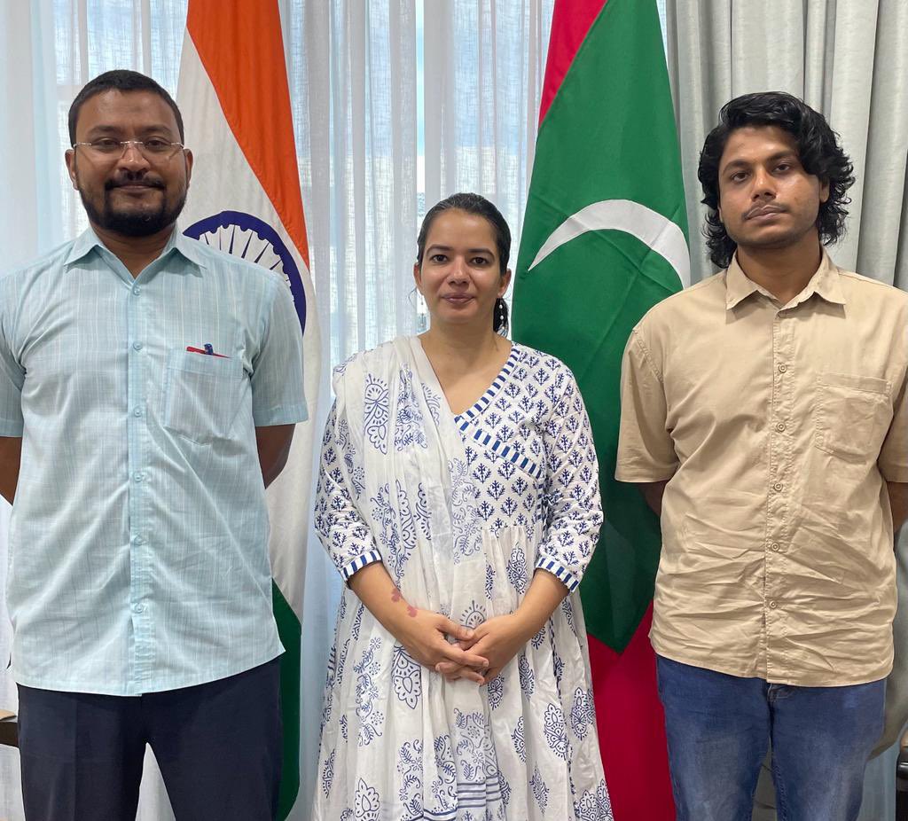 Best wishes to 02 officers from @hdcmaldives🇲🇻 who are going to #India 🇮🇳 to participate in an @ITECnetwork training on “Microgrids and Renewable” from 08-12 January,2024 at NTPC School of Business, Noida @nsb_ntpc