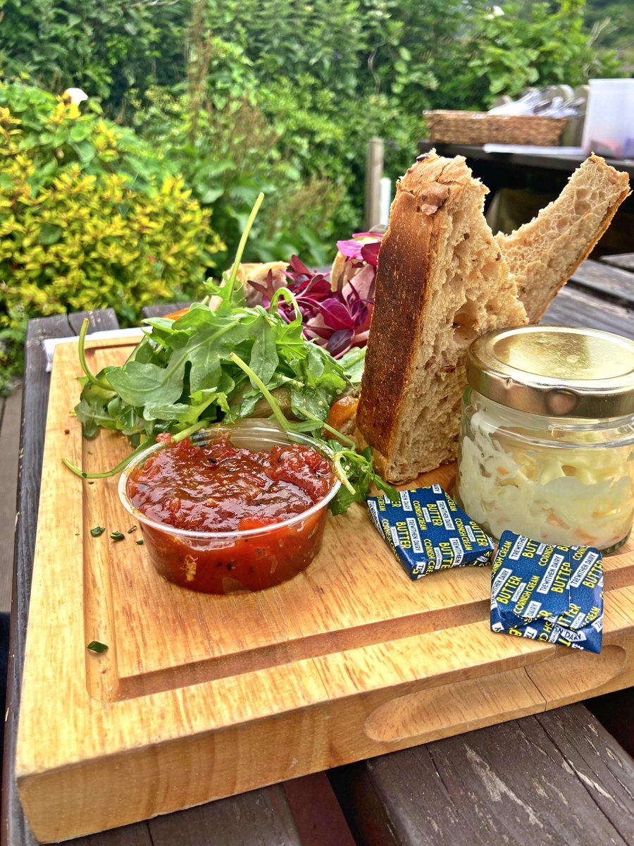 Places to eat in Polperro

For such a small village you will experience excellent food. The quality is outstanding. Whether you’re nearby or visiting, here's everywhere you can eat: ow.ly/FgJg50Ne801

#Polperro #Looe #Cornwall #CornwallLife #LovePolperro #BeautifulCornwall