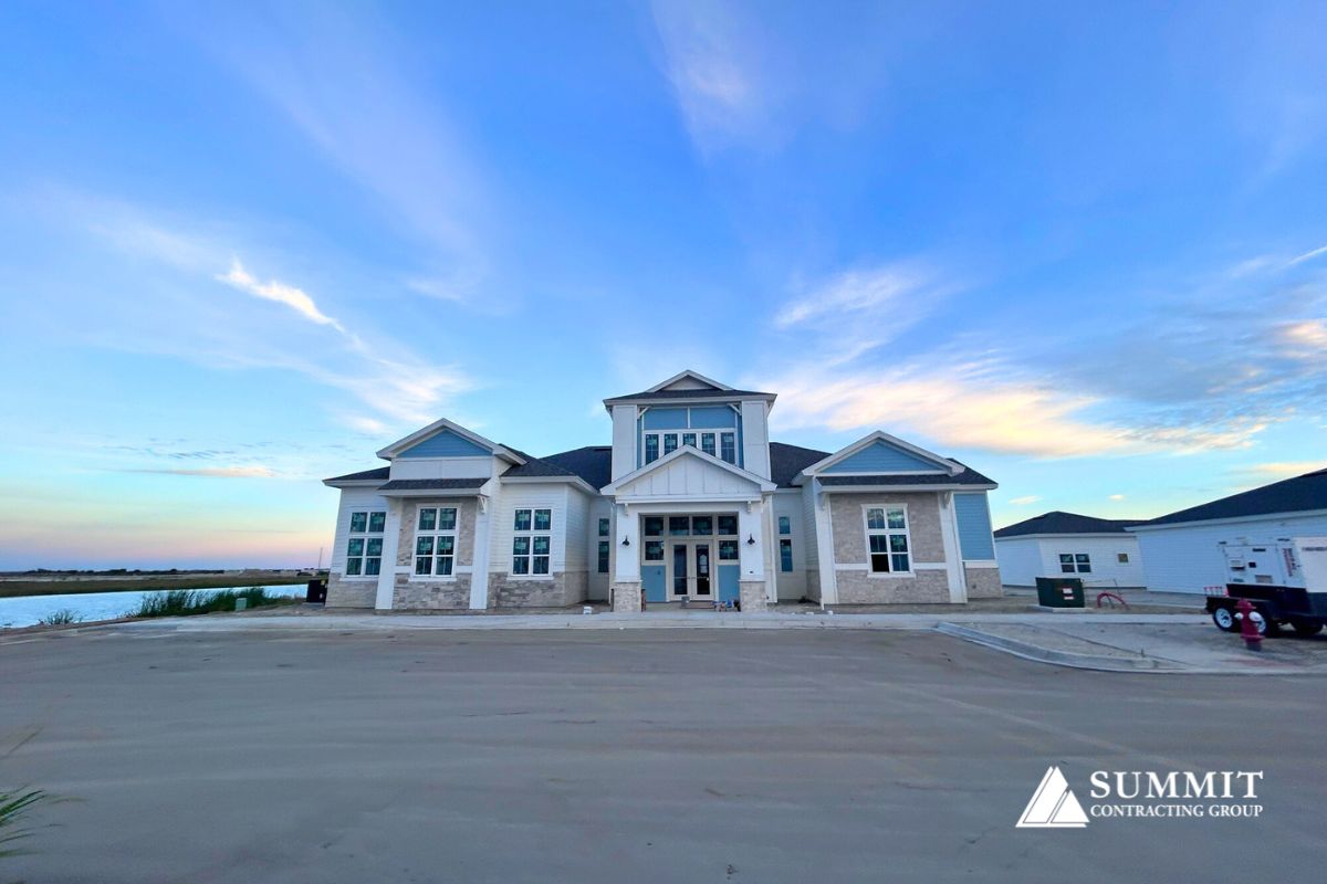 Summit Contracting Group tweet media