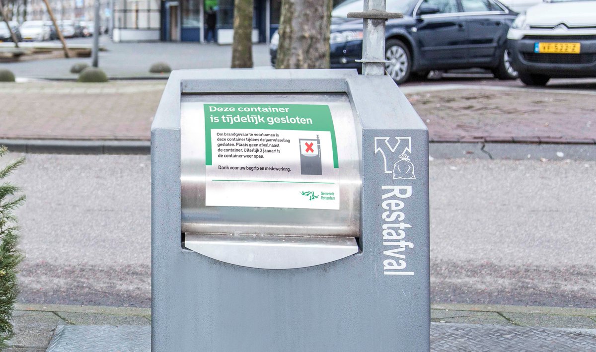 Op 31 december en 1 januari is deel van de containers voor restafval, papier en textiel dicht. En ook alle gfe-containers zijn dan dicht. Op 2 januari zijn ze weer open. Breng je afval op tijd weg of bewaar het in huis tot 2 januari. 🚮 Lees meer op rotterdam.nl/uw-afval-tijde…