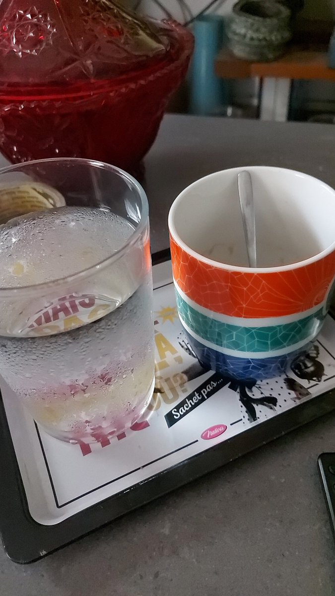 isablack's tweet photo. Bonjour bonjour ... mon après café du jour ... visite de chantier, visite de chantier etc. Etc. 
Alors je crois que je vais prendre un autre café ! !! Bonne journée https://t.co/GVw3Gm1xgr