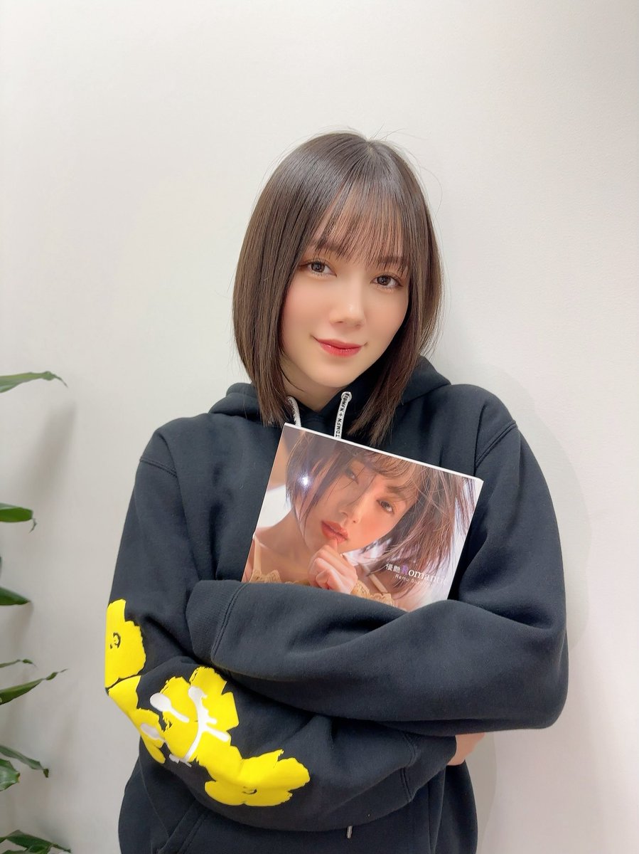 FANZAでプリントオンデマンドサービスが始まりました🫶
最新の印刷方法でとっても綺麗な仕上がりです😳✨既に電子で購入してくれている方も是非チェックしてみて下さい🌸

https://t.co/a9AzRrT1ev https://t.co/awBBPjlg7b
