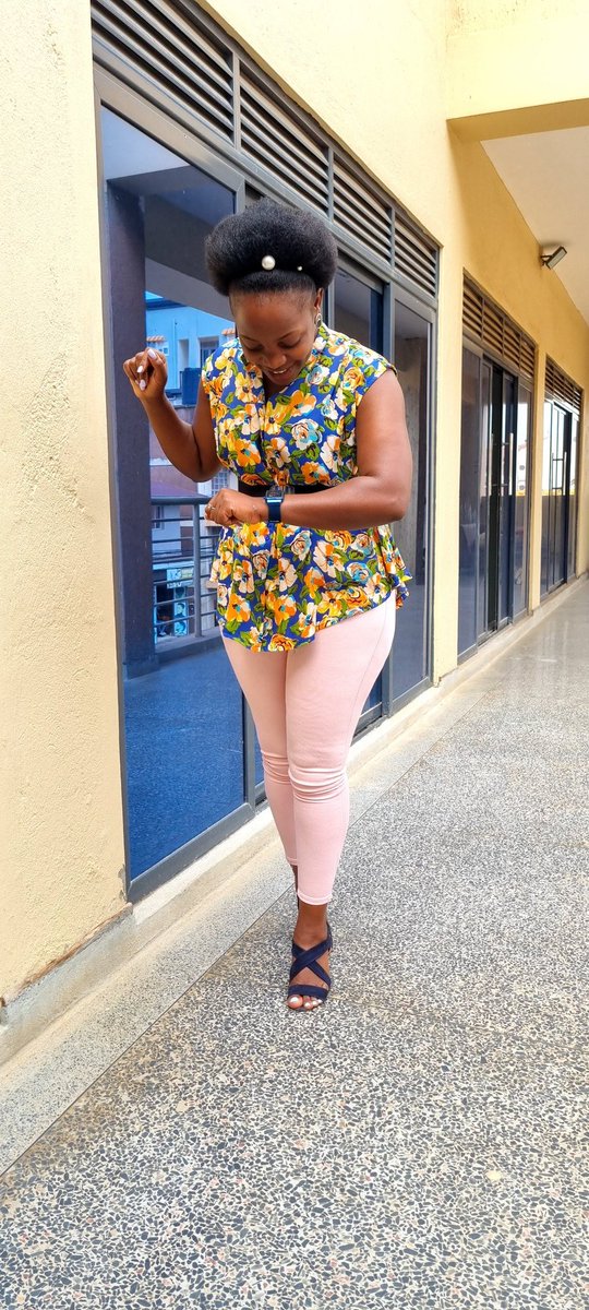 visionradio891's tweet photo. It's That Time Of Vision Base With @RoseBatunga91 

Throw Back Thursday feeling 

If someone promised You Something would You Remind Them?
#VisionBaseWithRoseB 
#DecemberFeeling ❤️ 
#FeelGoodRadio https://t.co/pSCgDVM6x3