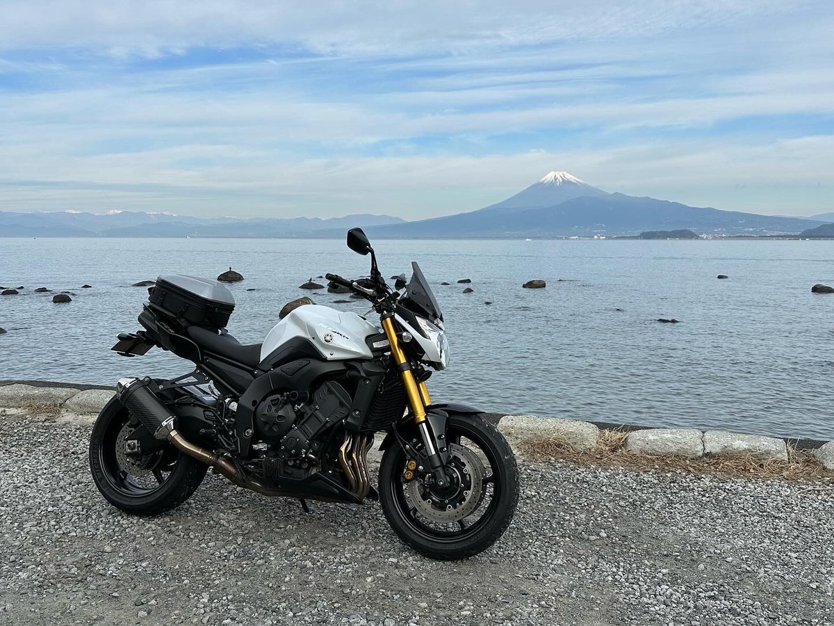 works_be's tweet photo. 走り納め。

#ソロツー
#バイク乗りと繋がりたい 
#バイク好きと繋がりたい 
#FZ8
#YAMAHA
#富士山 https://t.co/UHhUn5EiCL