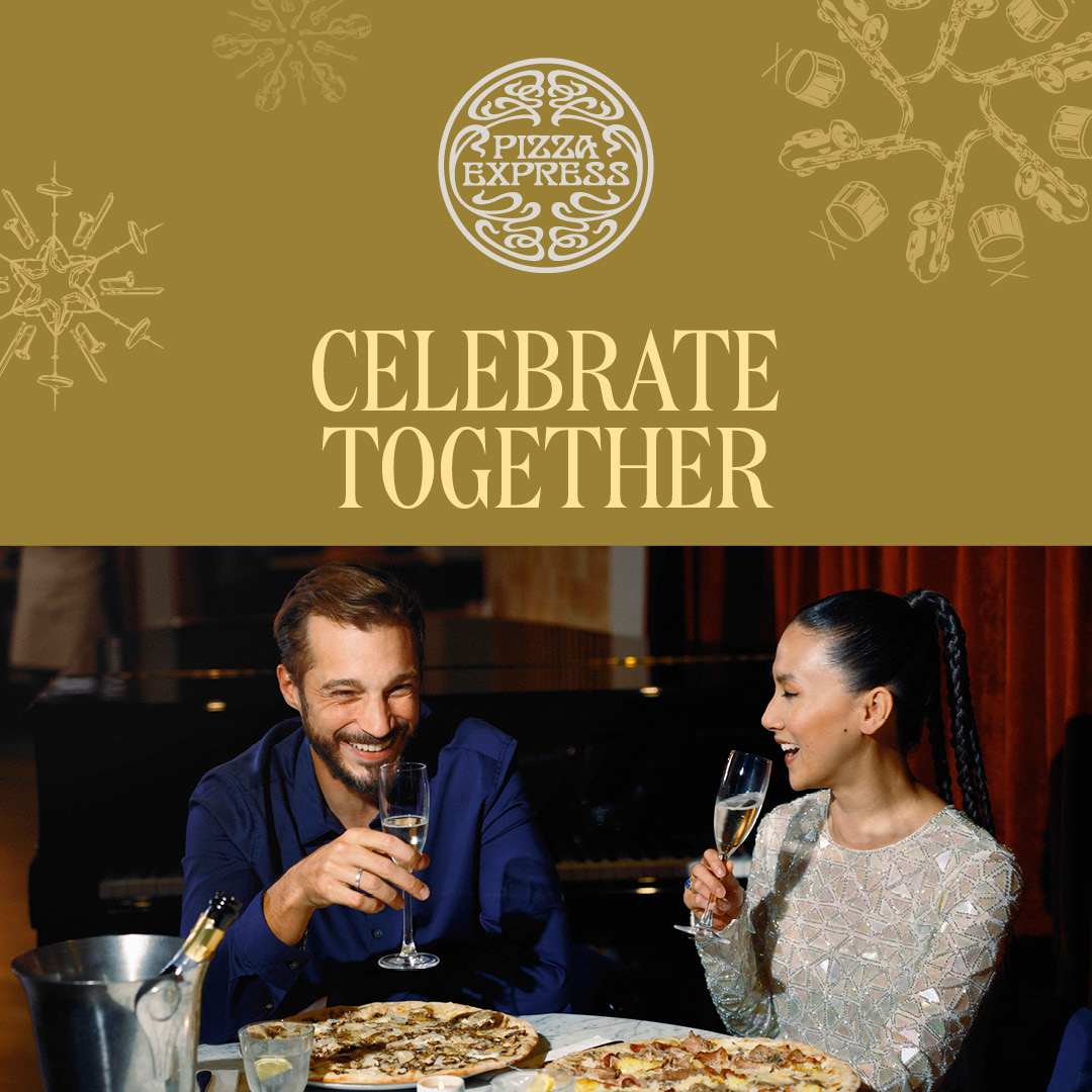 FestivalPlace's tweet image. On the 4th slice of Crust-mas, my true love ordered me....4 doughballs, 3 Halloumi bites, 2 pizzas and a White Chocolate &amp;amp; Salted Caramel Slice 🍕🥂

@pizzaexpress #pizzaexpress #christmastogether #dinnerout #celebratetogether