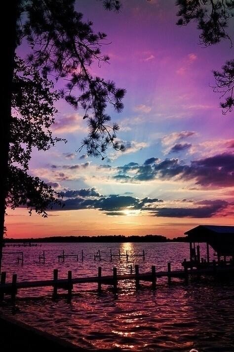 __countrygirly's tweet photo. beautiful sunset.. 
#firsteverpost https://t.co/OM7LhzR3AS
